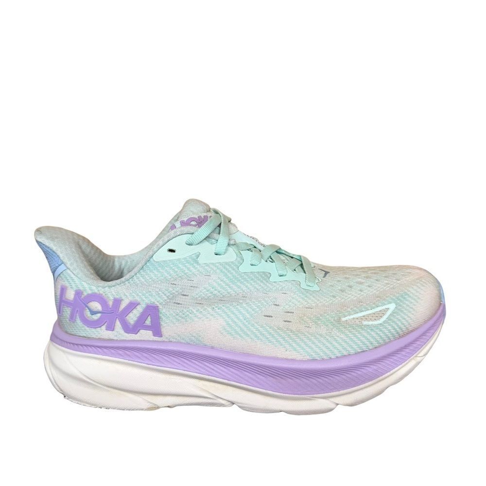 Hoka Clifton 9 wide Women's Aqua and Lavender Athletic Shoes size 6D